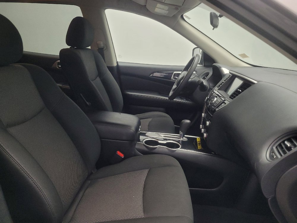 Used 2020 Nissan Pathfinder S FWD image 21