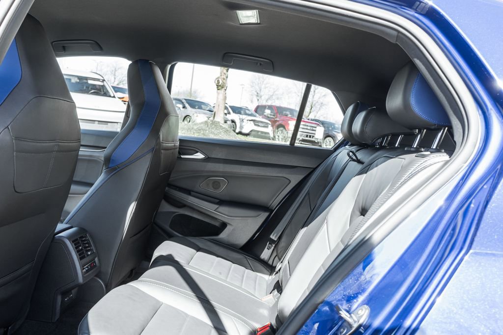 Used 2024 Volkswagen Golf R 4-Door image 28