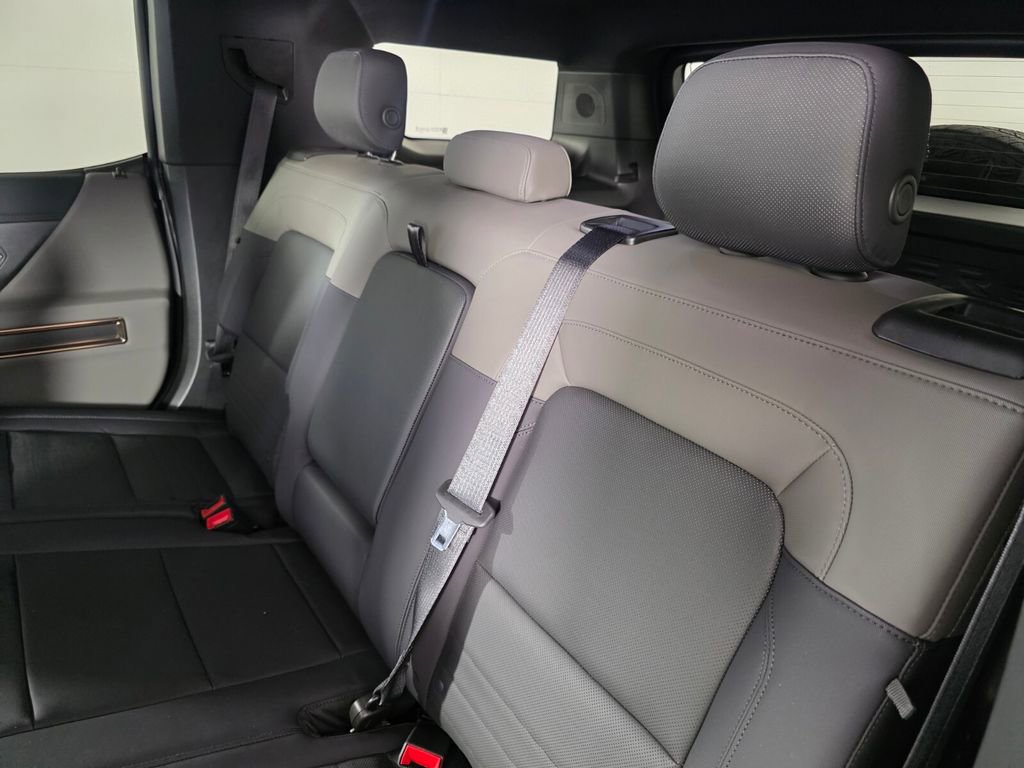Used 2025 GMC Hummer EV 2X image 14