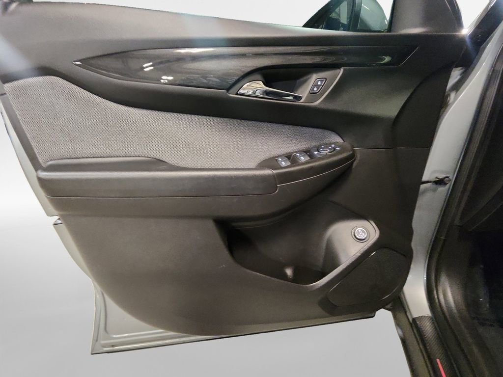 Certified 2025 Chevrolet TrailBlazer LT w/ Convenience Package image 14