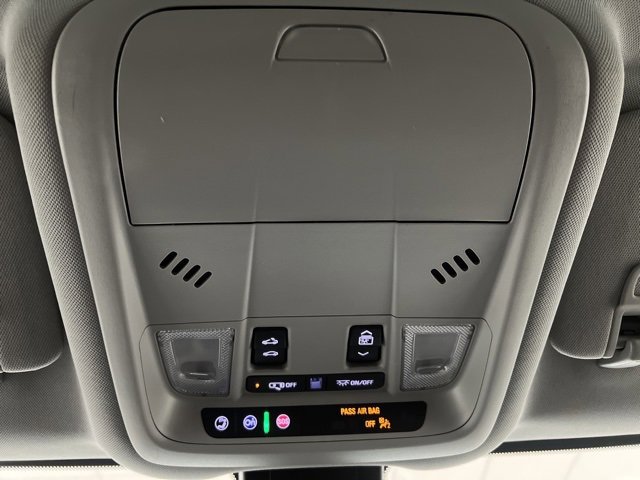 Used 2024 GMC Terrain SLE w/ Driver Convenience Package image 44