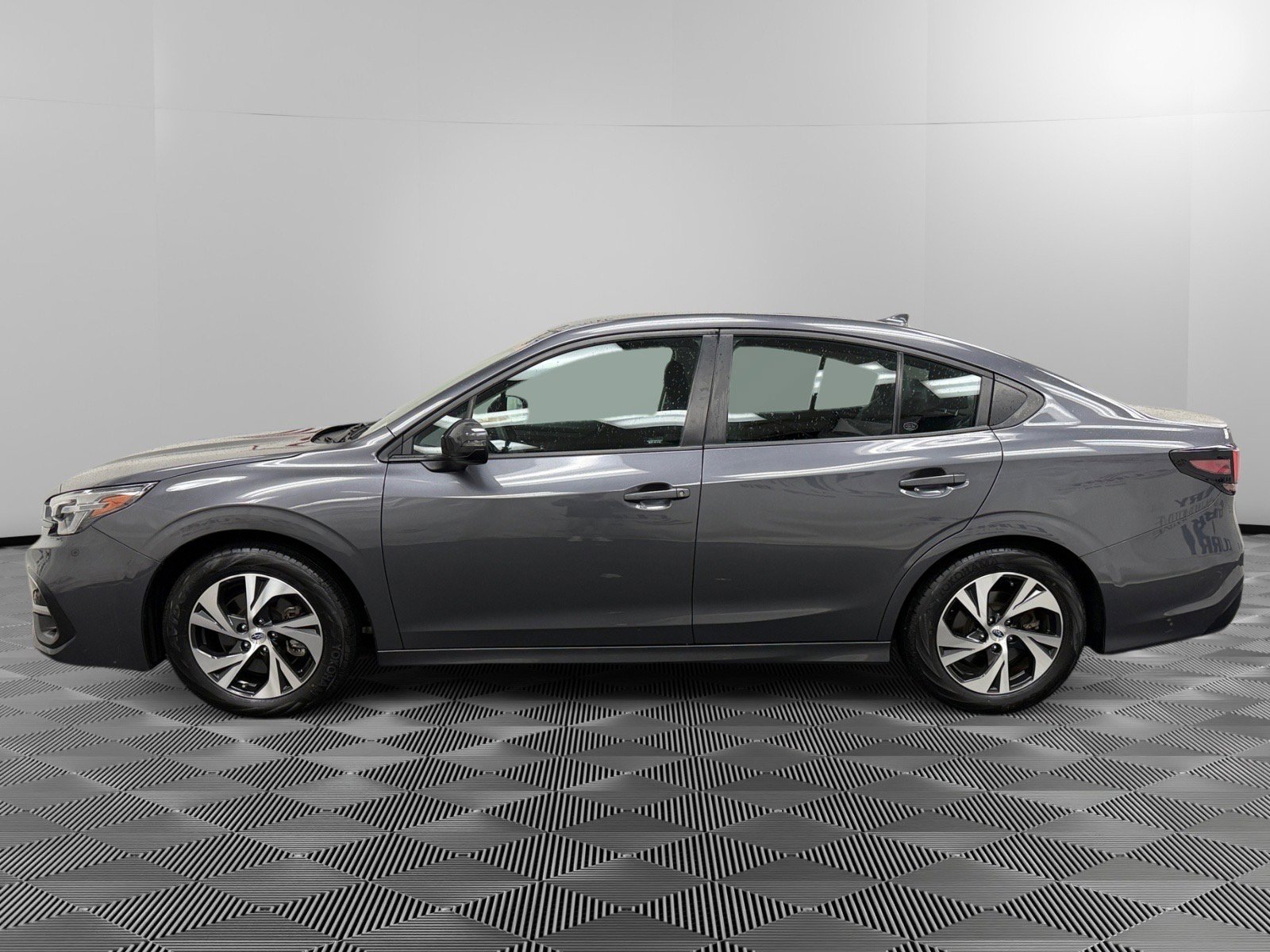 Used 2023 Subaru Legacy Premium image 2