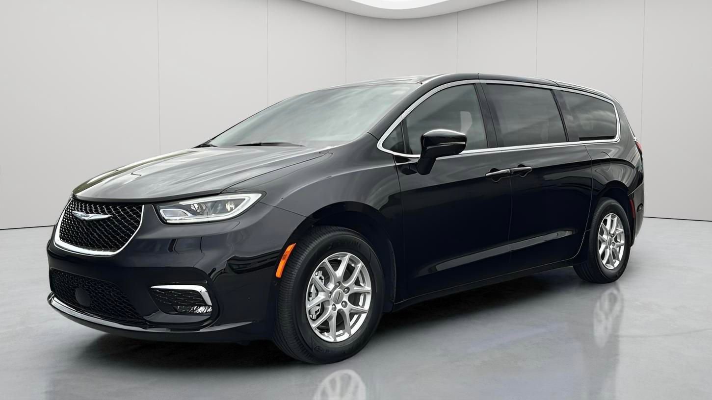 New 2025 Chrysler Pacifica Select FWD image 10