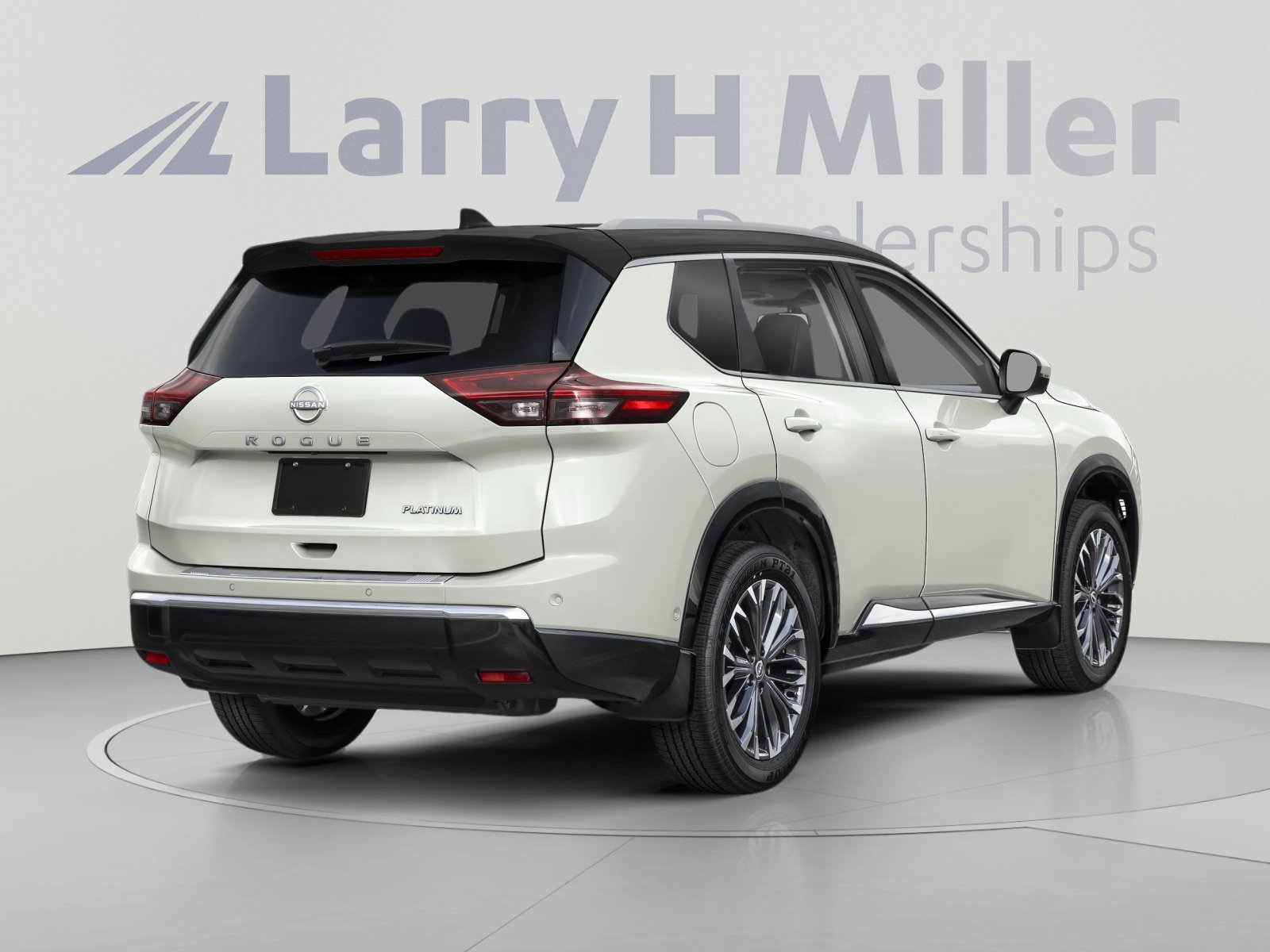 Used 2026 Nissan Rogue Platinum w/ Platinum Premium Package AWD/4WD image 2