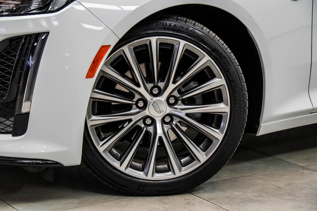 Used 2023 Cadillac CT5 Luxury RWD image 3