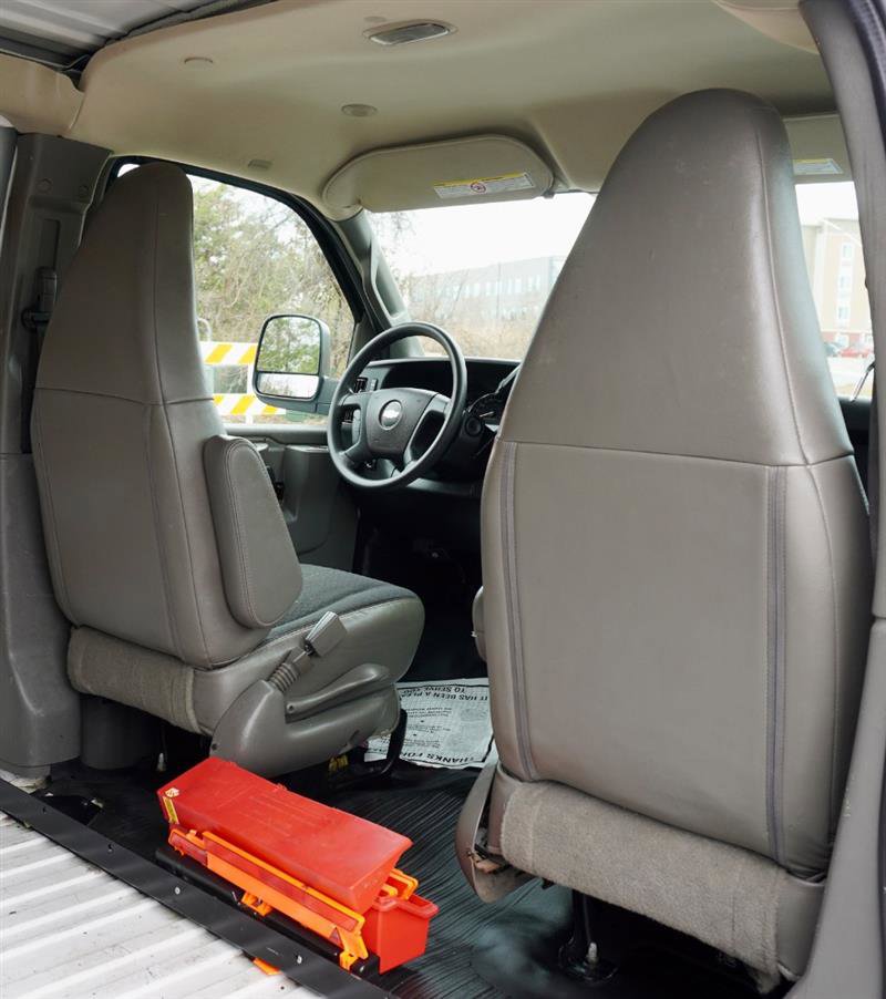 Used 2019 Chevrolet Express 2500 w/ Driver Convenience Package image 14