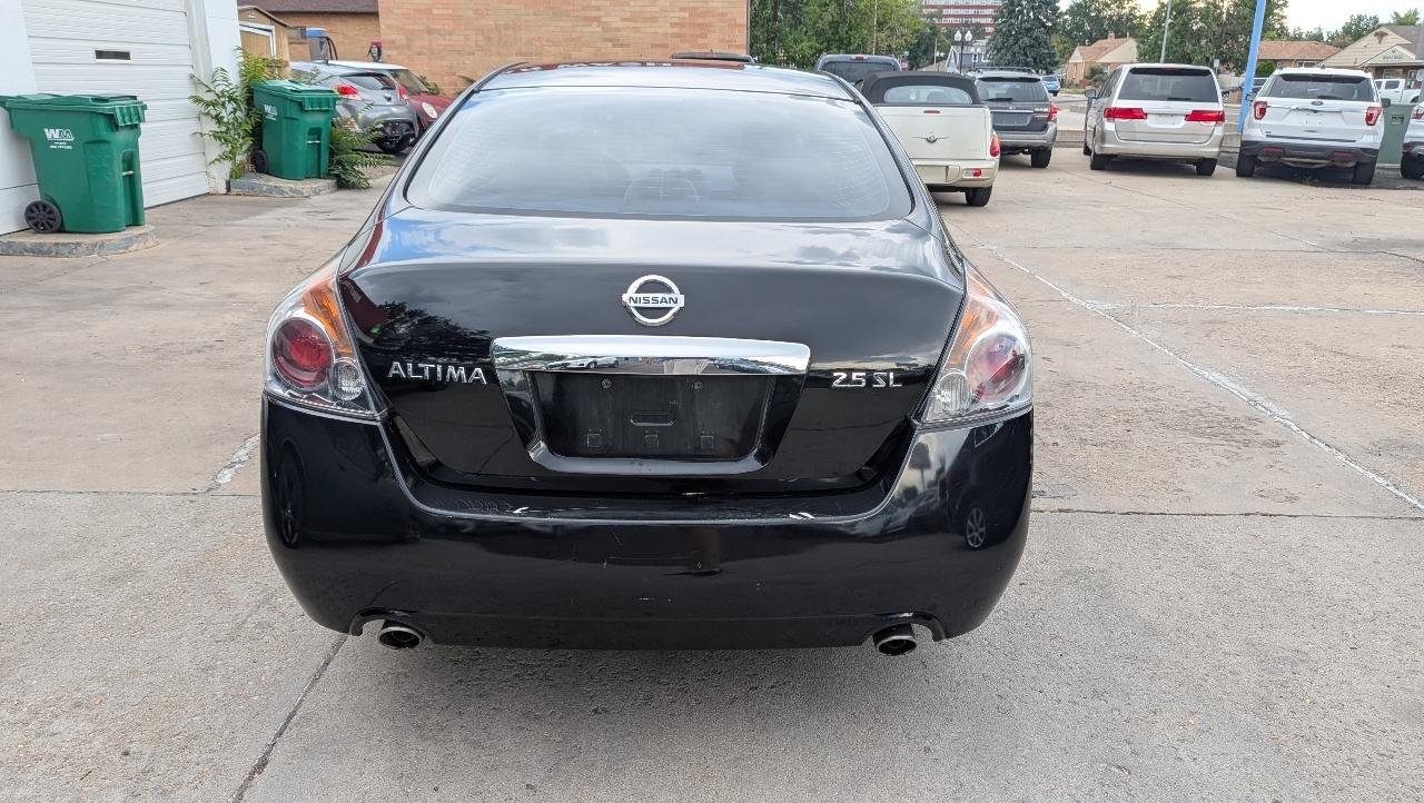 Used 2011 Nissan Altima 2.5 SL w/ 2.5SL Pkg FWD image 6