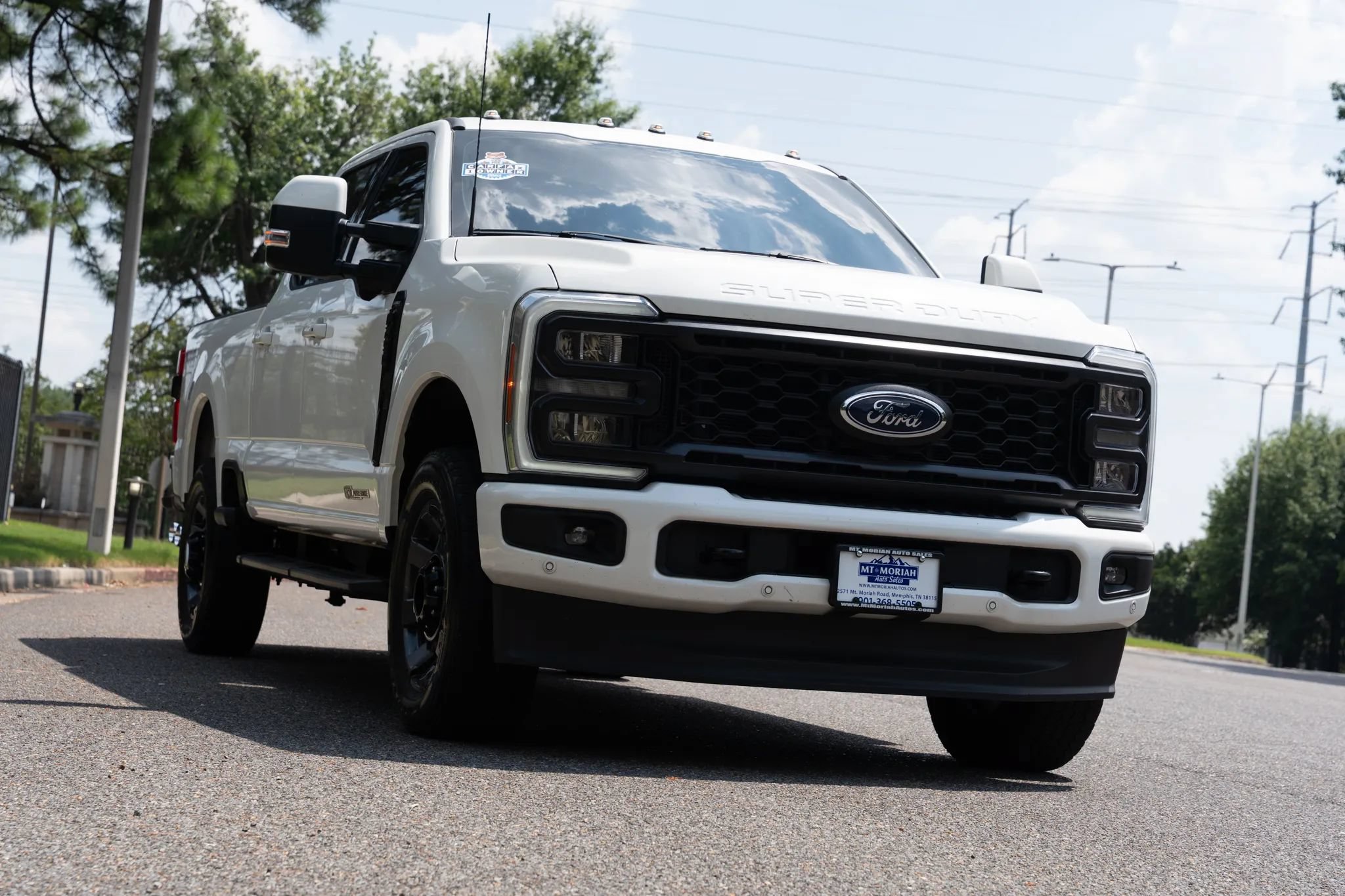 Used 2023 Ford F250 Lariat w/ Lariat Ultimate Package AWD/4WD image 3