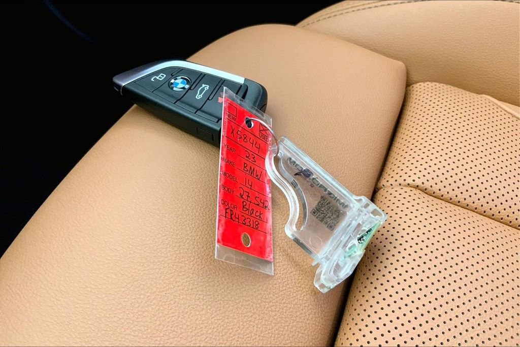 Used 2023 BMW i4 eDrive40 w/ Parking Assistance Package image 12