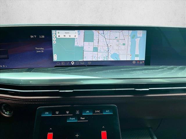 Certified 2026 Cadillac Escalade Luxury AWD/4WD image 8