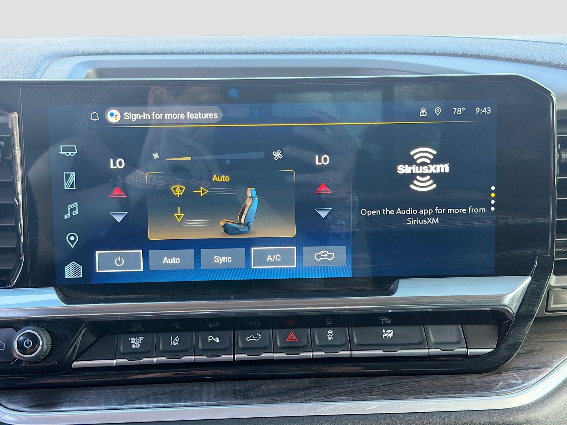 Used 2025 Chevrolet Silverado 2500 LTZ w/ LTZ Convenience Package image 35