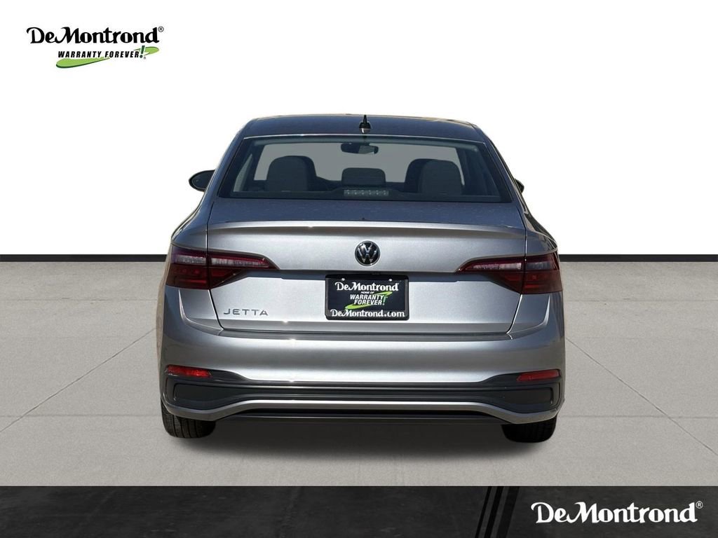 Used 2024 Volkswagen Jetta S image 6
