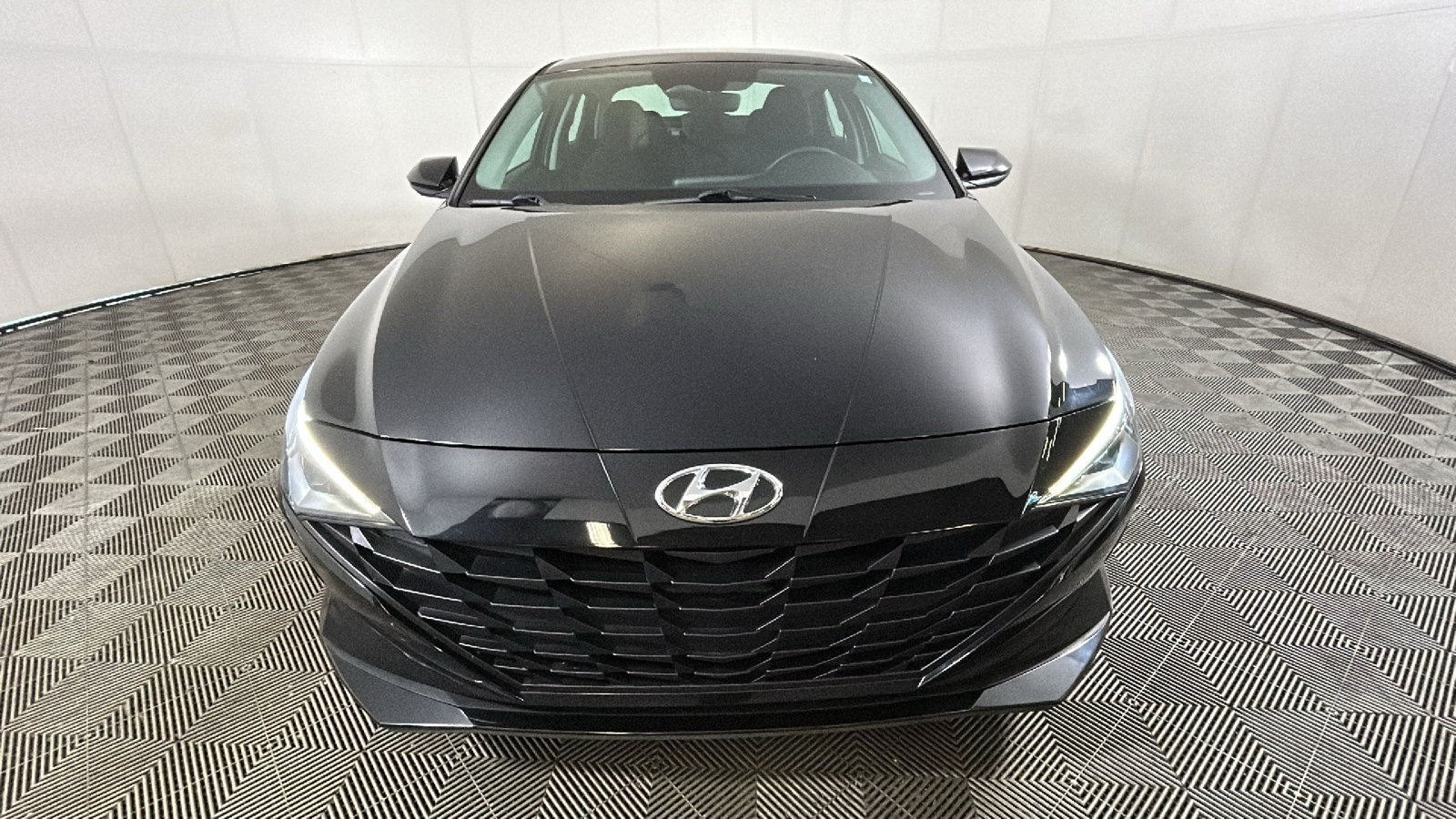 Used 2022 Hyundai Elantra SEL FWD image 8