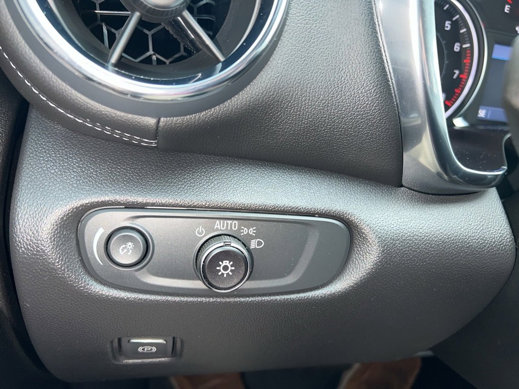 Used 2024 Chevrolet Blazer LT w/ Midnight/Sport Edition image 26