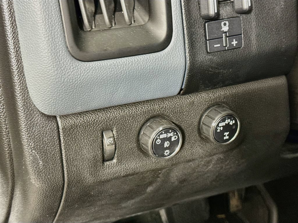 Used 2017 Chevrolet Colorado Z71 AWD/4WD image 10