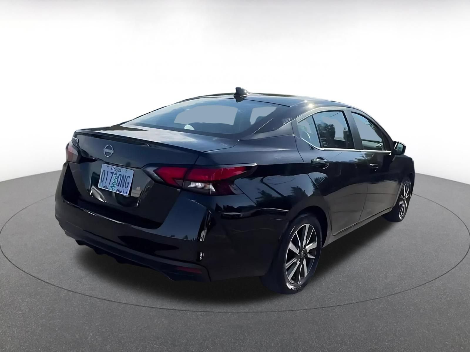 Used 2025 Nissan Versa SV FWD image 14