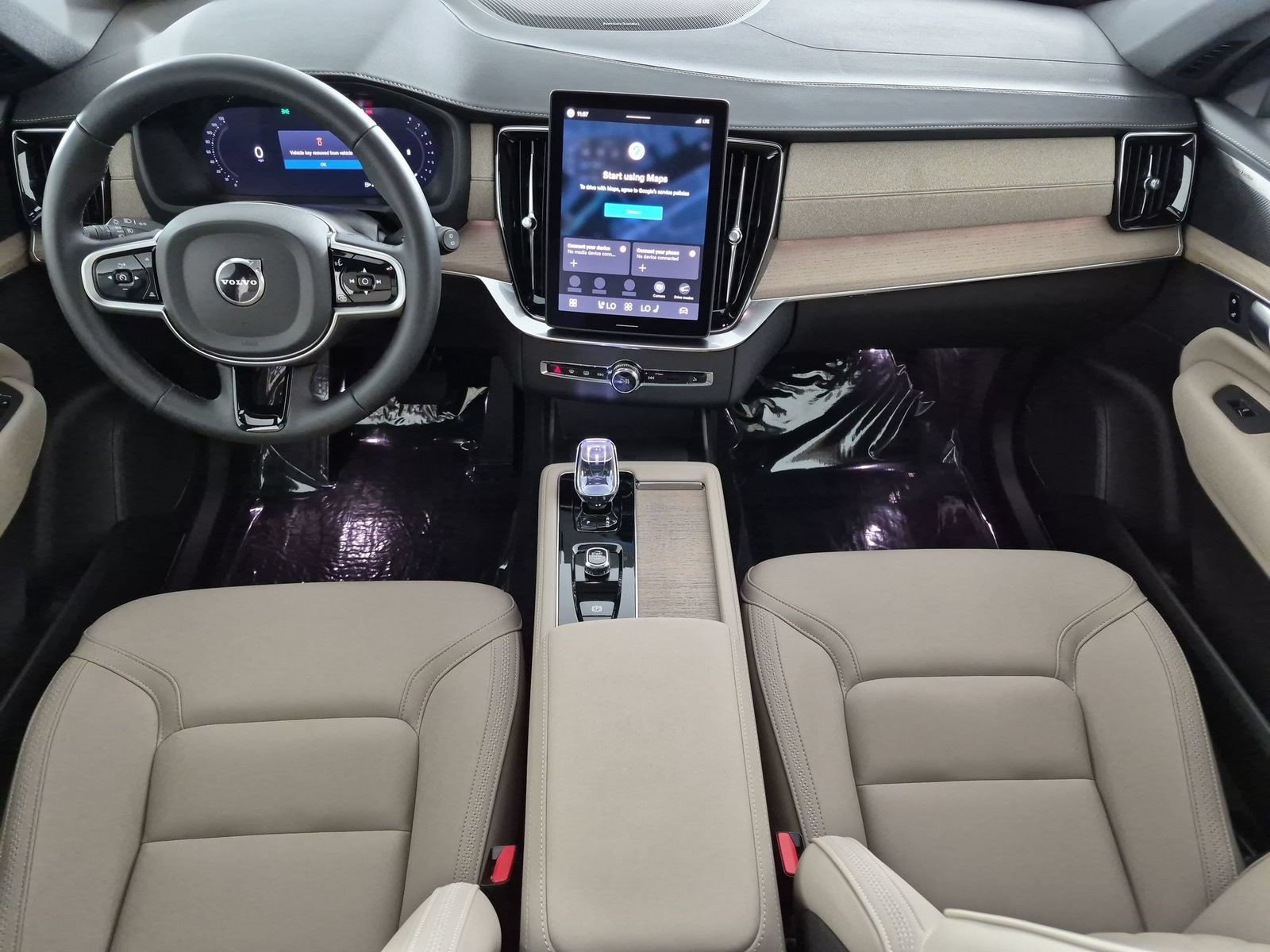 Certified 2026 Volvo XC90 B6 Plus w/ Protection Package Premier AWD/4WD image 7