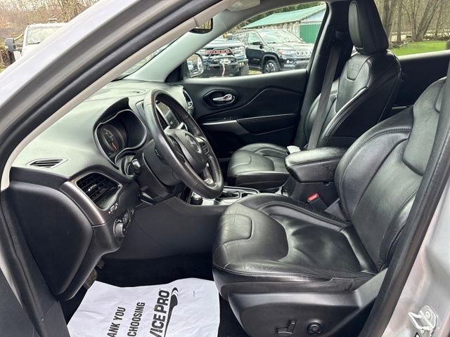 Used 2021 Jeep Cherokee Latitude Lux w/ Comfort/Convenience Group AWD/4WD image 8
