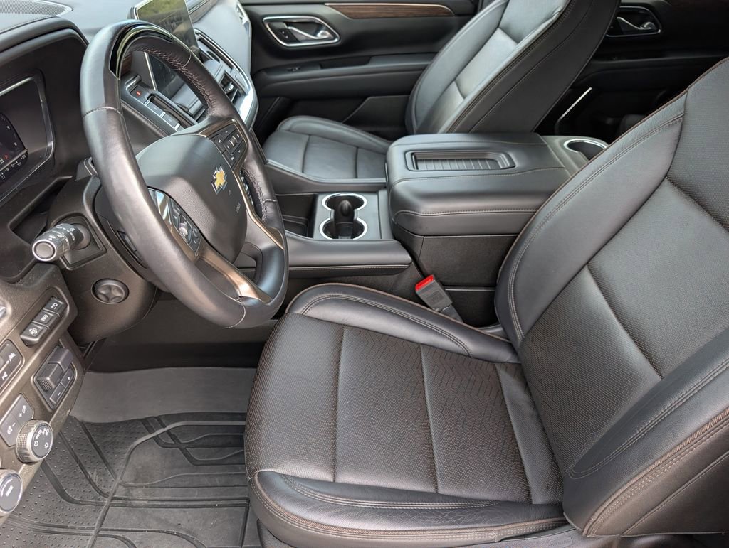 Used 2023 Chevrolet Tahoe High Country w/ Advanced Technology Package AWD/4WD image 14