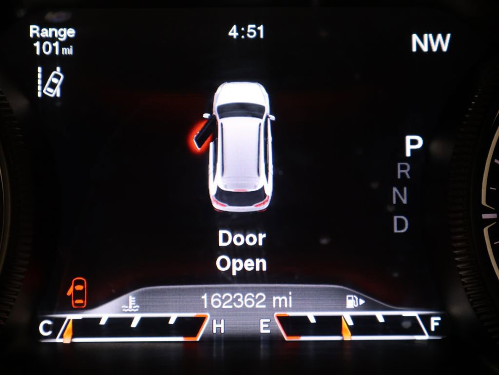 Used 2015 Jeep Cherokee Trailhawk w/ Comfort/Convenience Group image 48