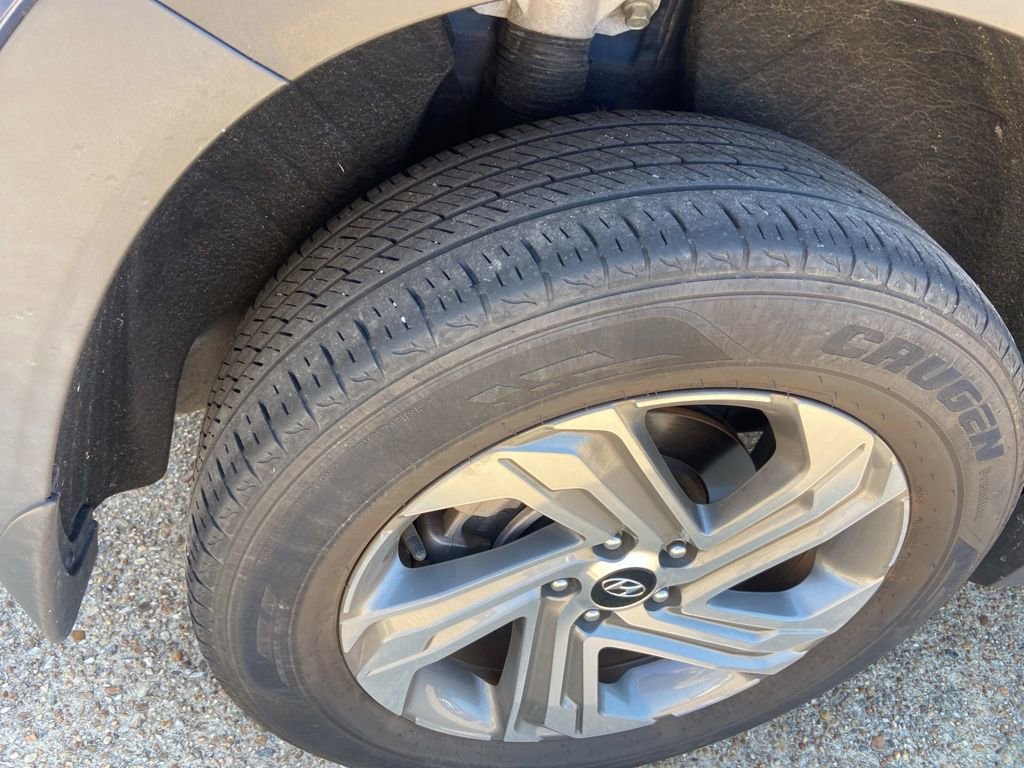 Used 2023 Hyundai Santa Fe SE AWD/4WD image 31