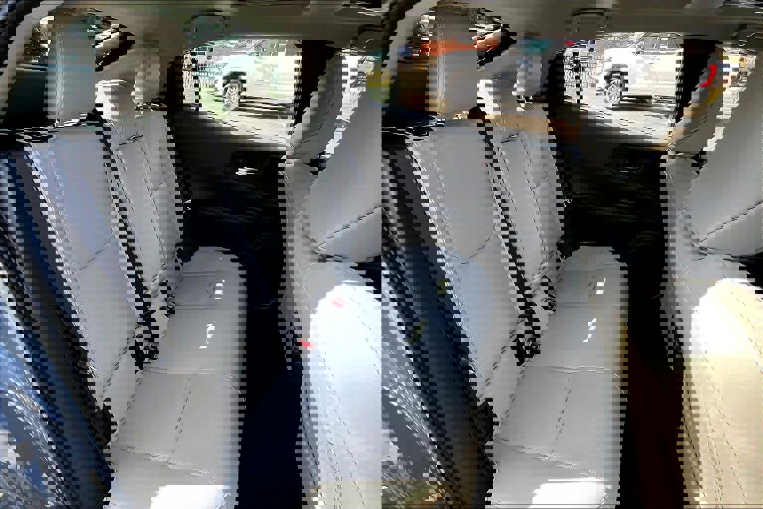 Used 2024 Toyota Prius XLE image 20