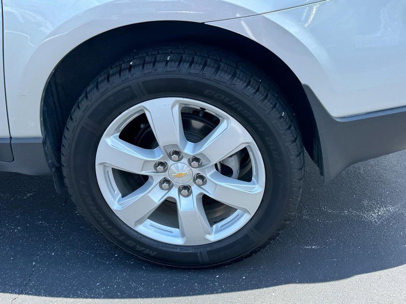 Used 2017 Chevrolet Traverse LT w/ Style and Technology Package FWD image 7