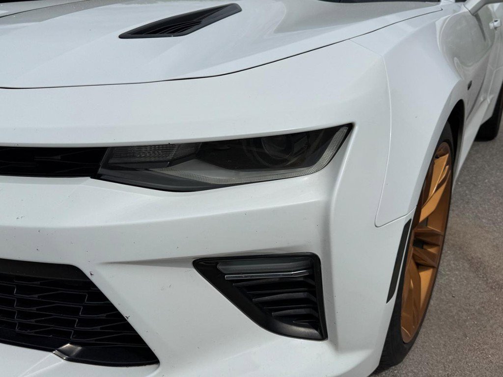 Used 2017 Chevrolet Camaro SS image 2
