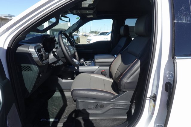 New 2025 Ford F150 Lariat w/ Equipment Group 501A Mid image 4