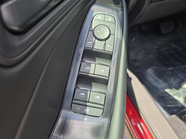 Used 2026 Nissan Rogue S FWD image 16