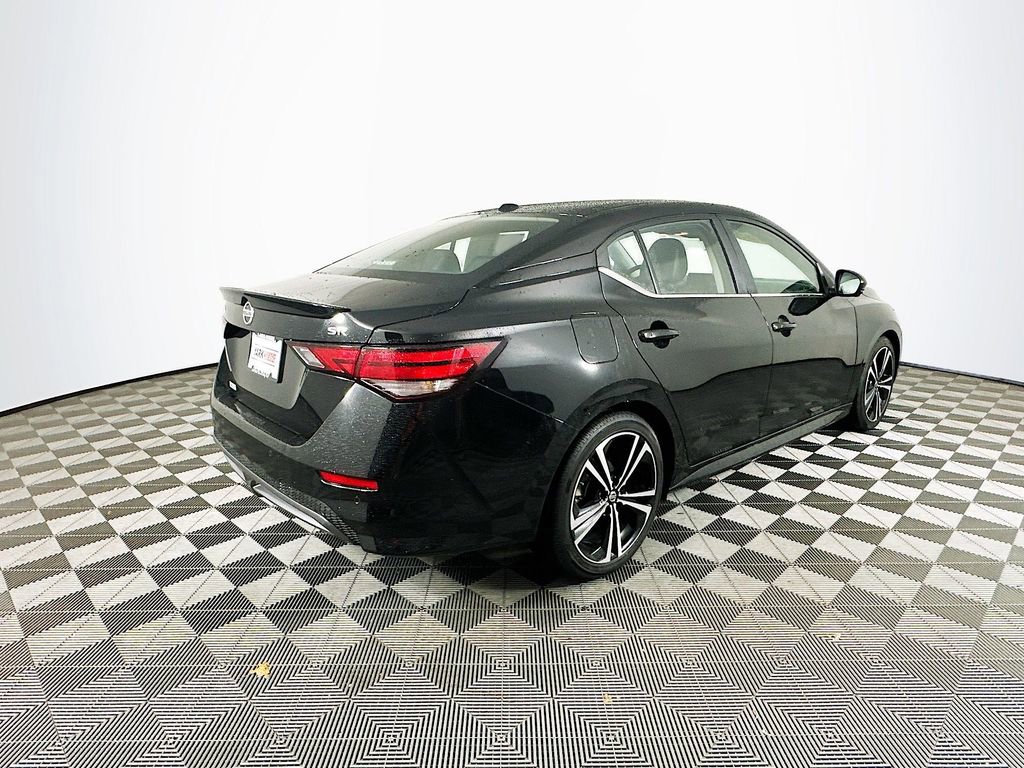 Used 2023 Nissan Sentra SR w/ SR Premium Package image 10