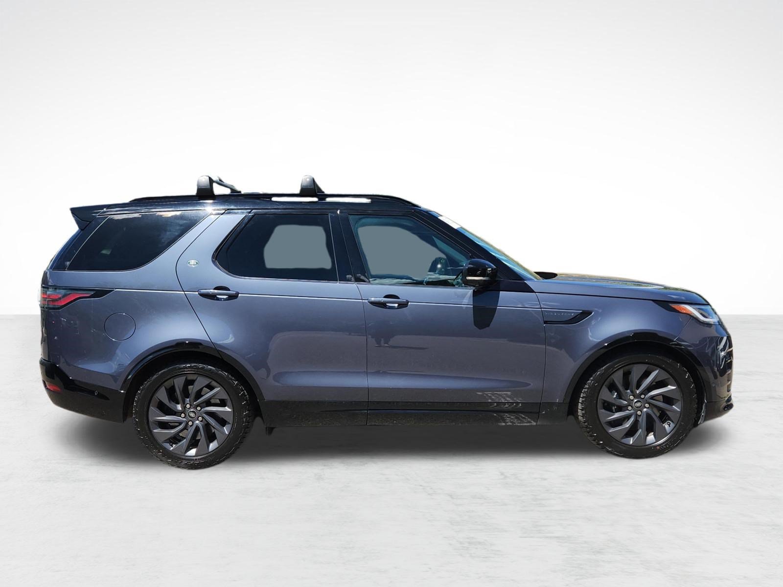 Used 2024 Land Rover Discovery Metropolitan Edition AWD/4WD image 7