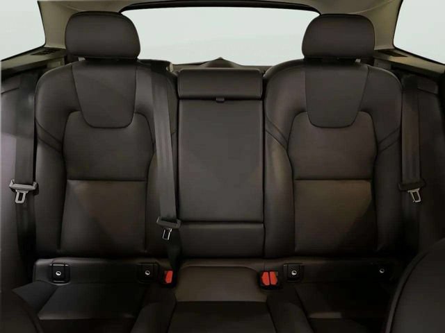 Used 2025 Volvo XC60 B5 Core AWD/4WD image 44