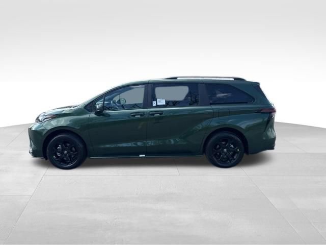 New 2026 Toyota Sienna XLE Woodland Edition AWD/4WD image 2