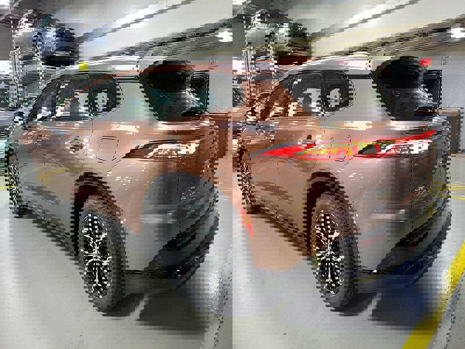 New 2025 Toyota Crown Signia image 3