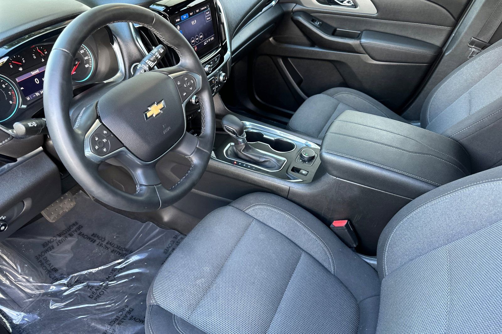 Used 2023 Chevrolet Traverse LT image 10