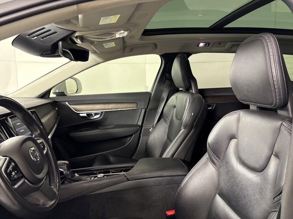 Used 2018 Volvo V90 T6 Cross Country w/ Convenience Package image 23
