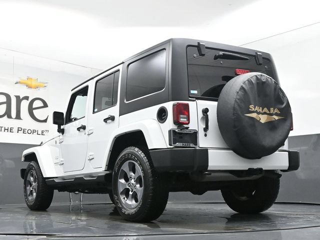 Used 2016 Jeep Wrangler Unlimited Sahara w/ Connectivity Group AWD/4WD image 5