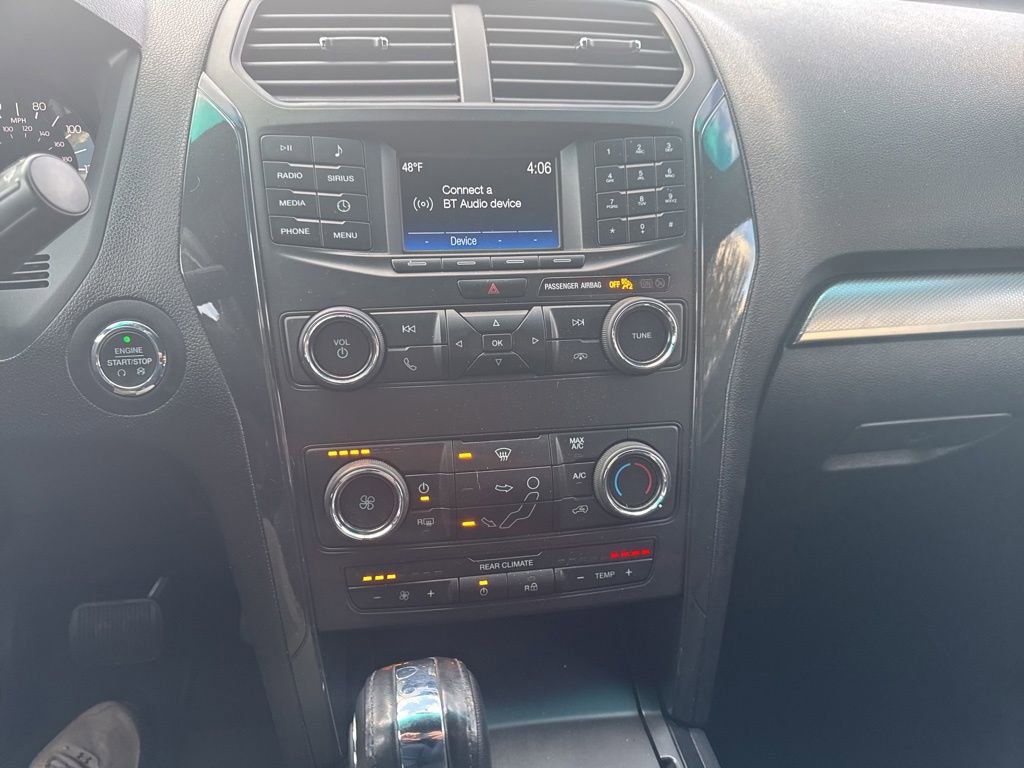 Used 2018 Ford Explorer XLT image 20