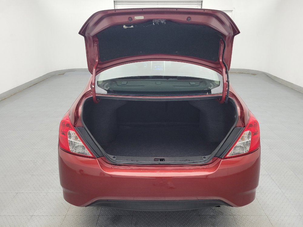 Used 2019 Nissan Versa SV FWD image 29