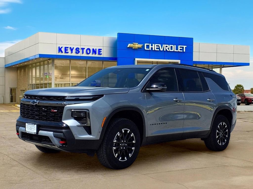 Used 2026 Chevrolet Traverse Z71 w/ Enhanced Driving Package AWD/4WD image 3