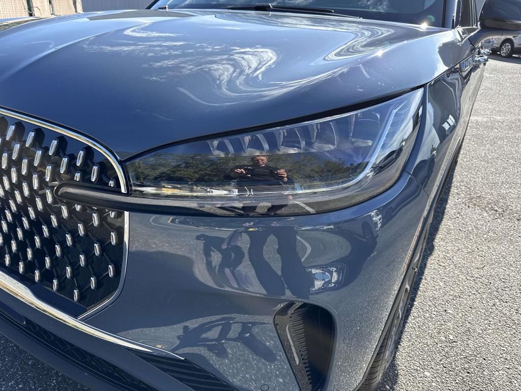 New 2026 Lincoln Aviator Reserve image 9