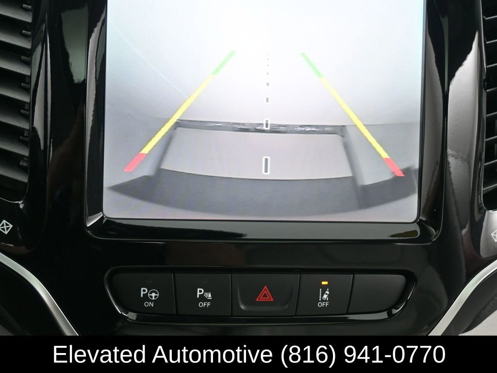 Used 2019 Jeep Cherokee Limited w/ Technology Group image 21