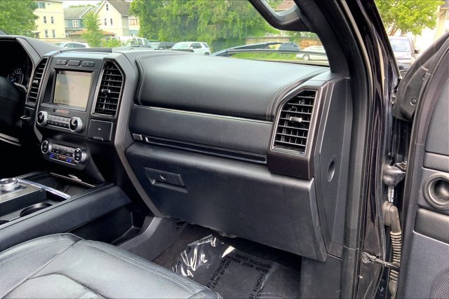 Used 2019 Ford Expedition Limited AWD/4WD image 16