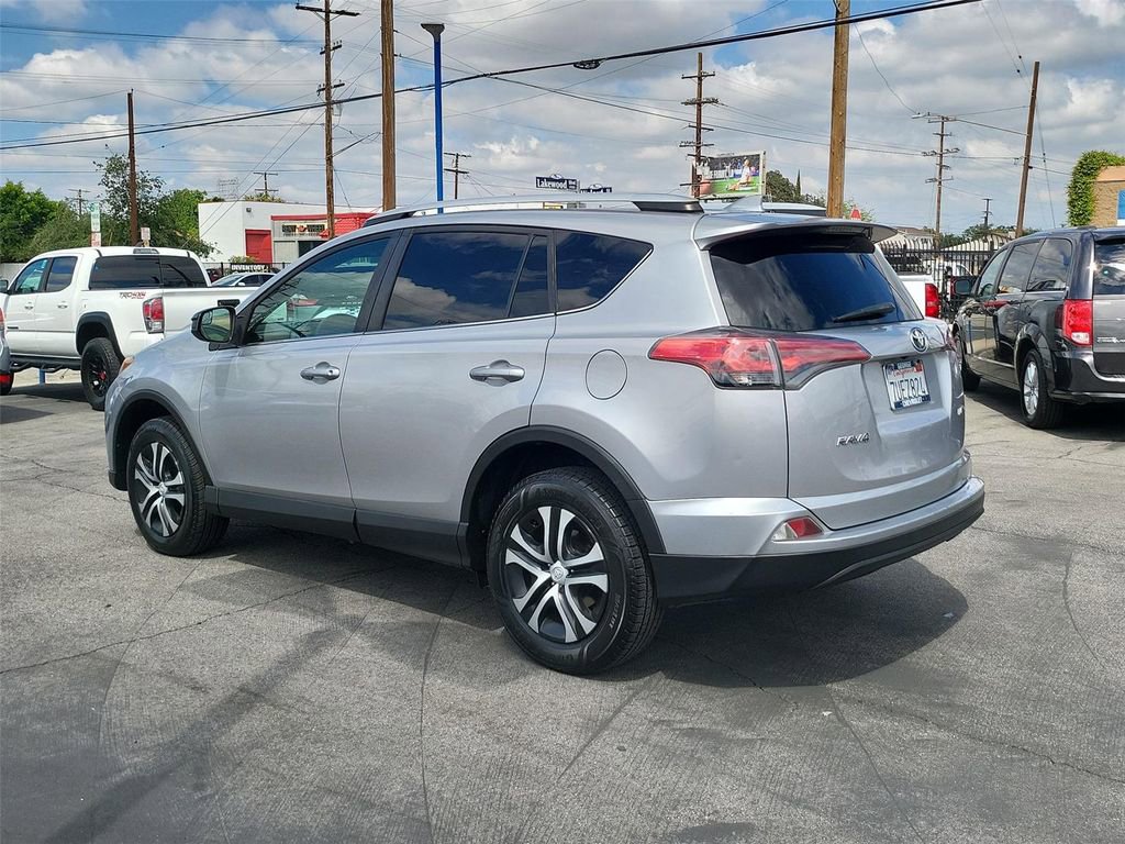 Used 2016 Toyota RAV4 LE image 29