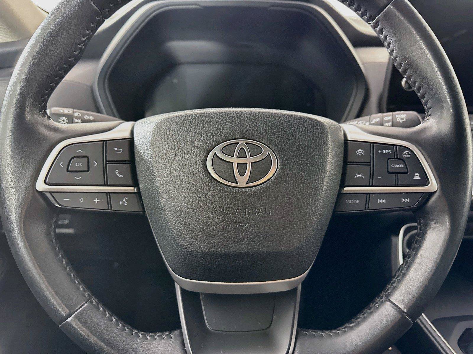 Certified 2025 Toyota Grand Highlander FWD image 17