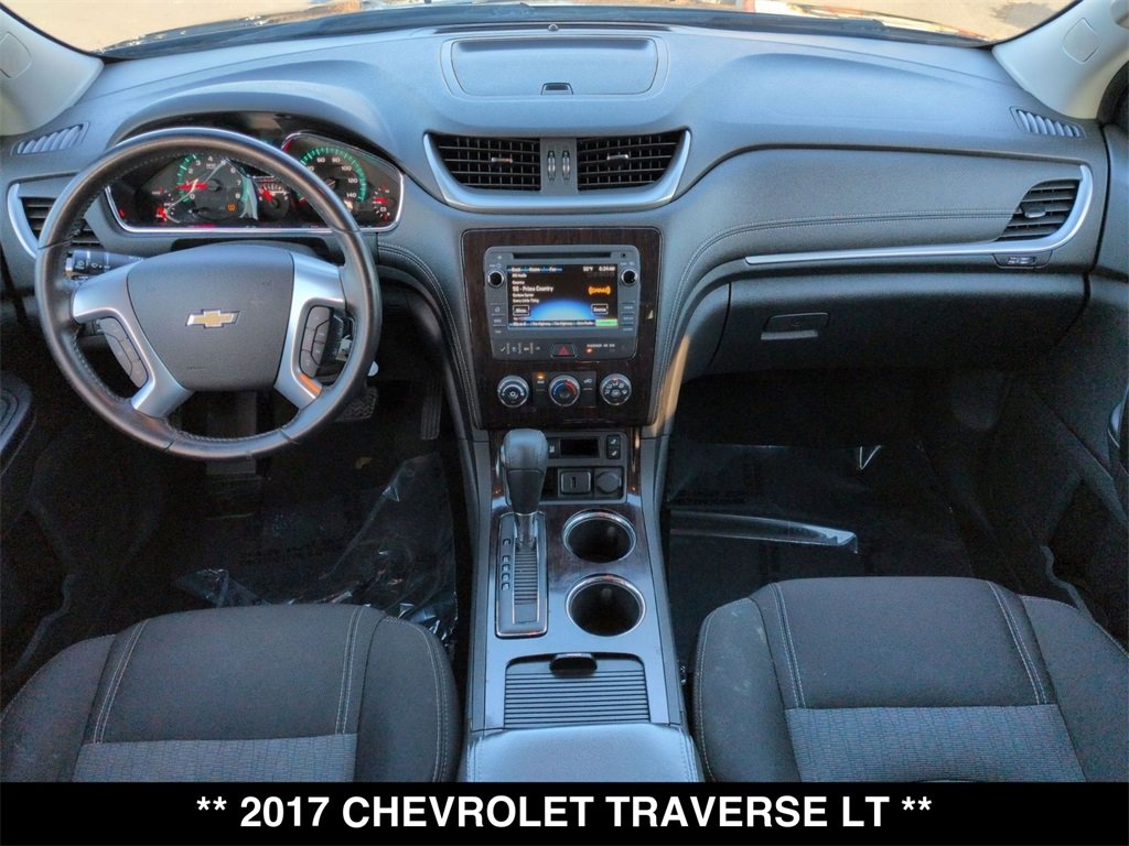 Used 2017 Chevrolet Traverse LT image 25