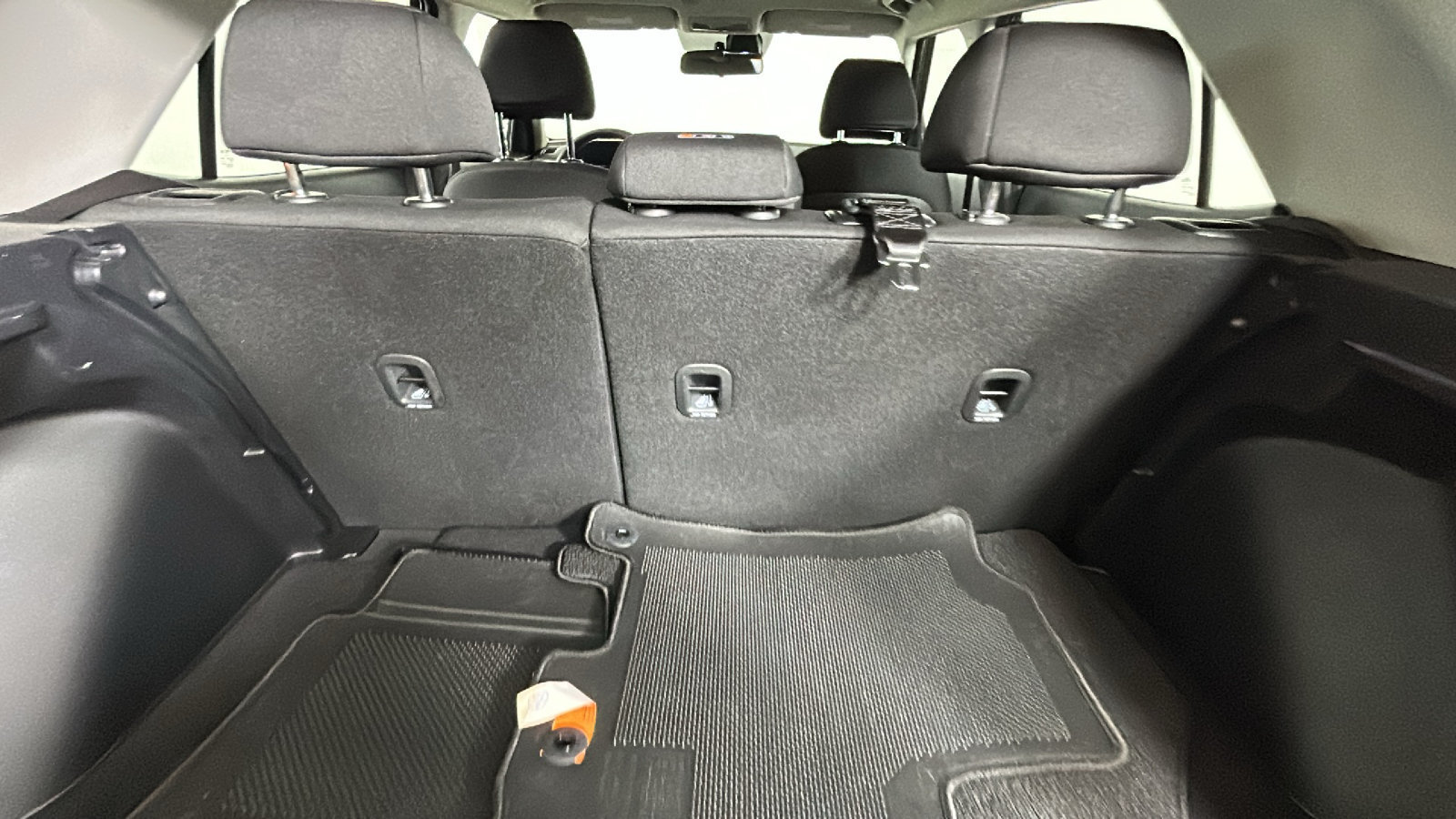 Used 2026 Hyundai Venue SE FWD image 33