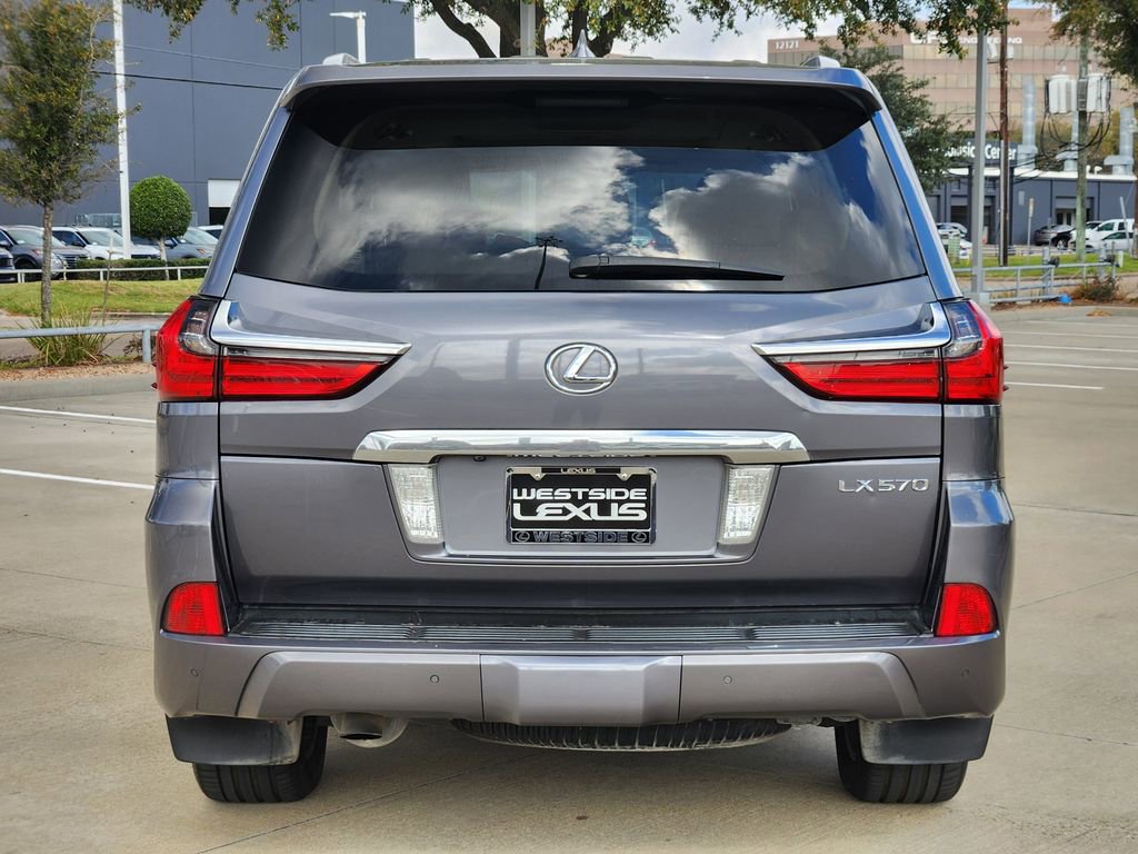 Used 2017 Lexus LX 570 4WD w/ Luxury Package image 6