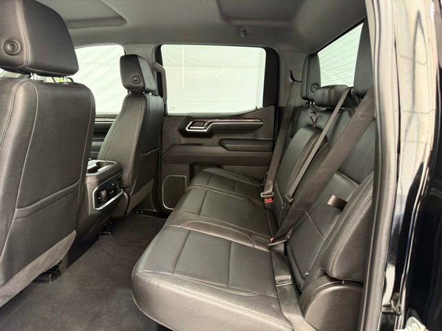 Used 2025 Chevrolet Silverado 1500 LTZ AWD/4WD image 18